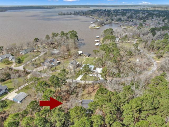 727 Shoreline Drive, Trinity, TX 75862