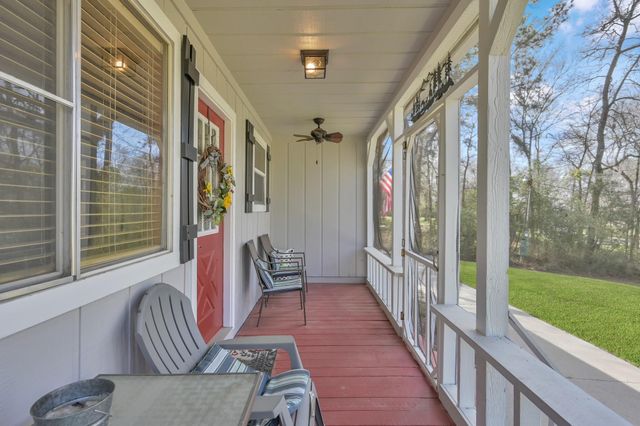 727 Shoreline Drive, Trinity, TX 75862