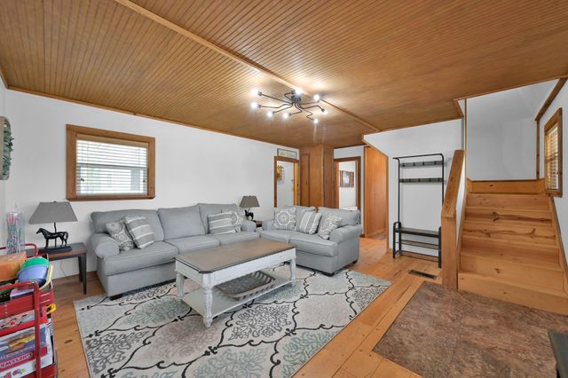 727 Shoreline Drive, Trinity, TX 75862