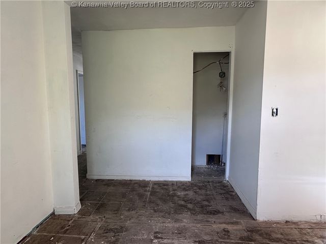 12974 Ohio Avenue, Chesapeake, WV 25315