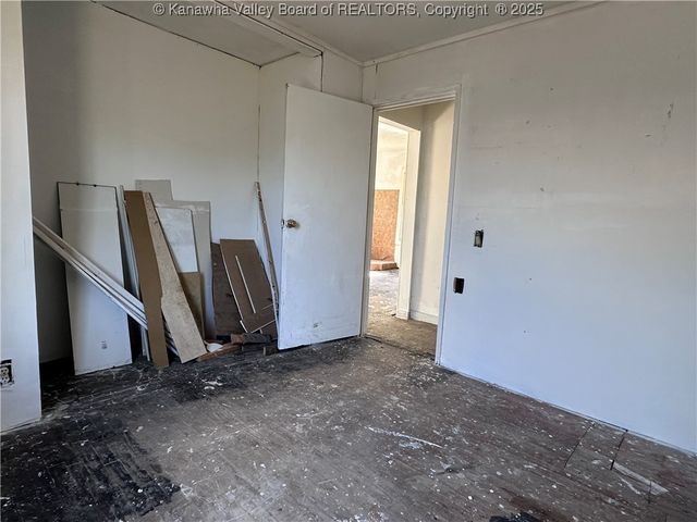 12974 Ohio Avenue, Chesapeake, WV 25315