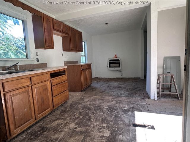 12974 Ohio Avenue, Chesapeake, WV 25315