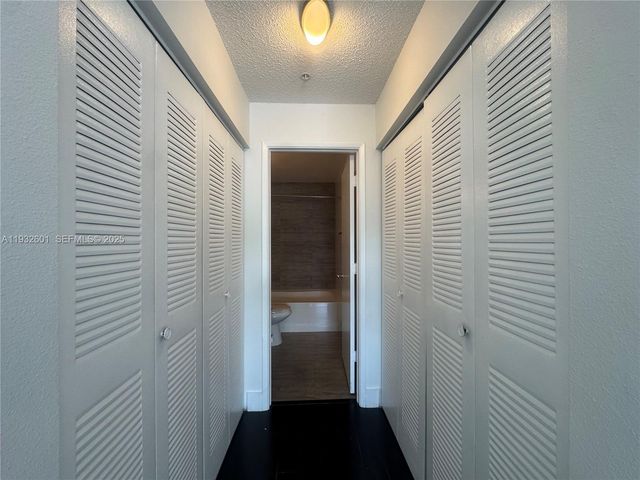 4370 NW 107th Ave 205, Doral, FL 33178