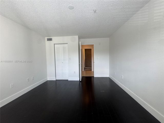 4370 NW 107th Ave 205, Doral, FL 33178