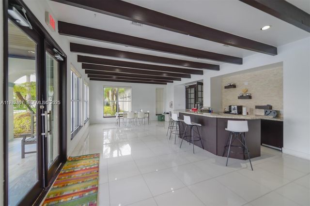 4370 NW 107th Ave 205, Doral, FL 33178