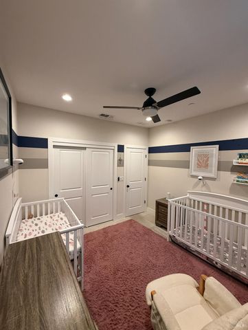 813 Cosmos Dr, Vacaville, CA 95687