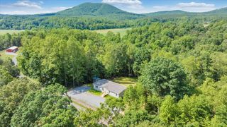 1616 Hickman RD, Rocky Mount, VA 24151
