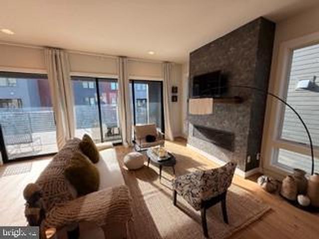 9756 WINDFLOWER WAY, Bethesda, MD 20817