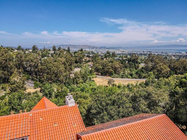 36 Eugenia Way, Hillsborough, CA 94010