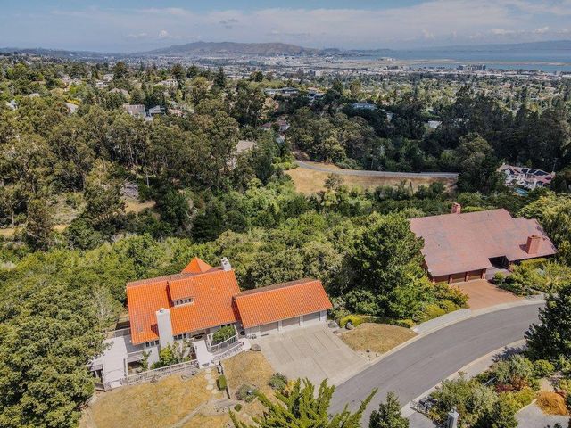 36 Eugenia Way, Hillsborough, CA 94010