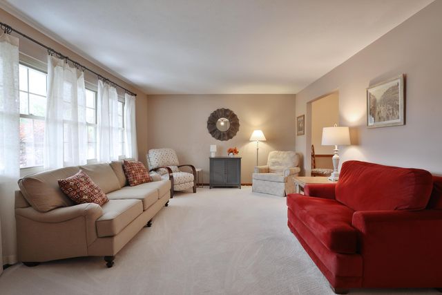 1064 Hillsdale Drive, Columbus, OH 43224