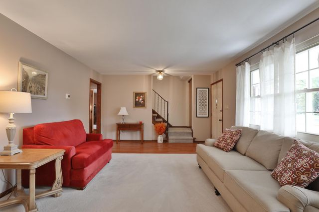 1064 Hillsdale Drive, Columbus, OH 43224