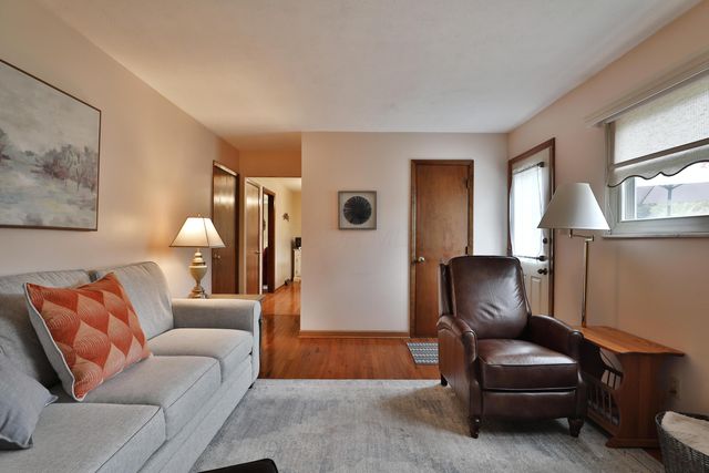 1064 Hillsdale Drive, Columbus, OH 43224