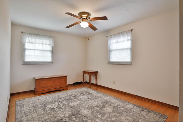 1064 Hillsdale Drive, Columbus, OH 43224