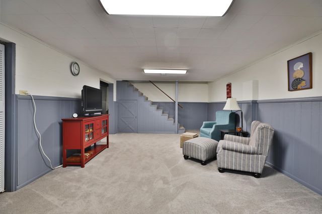 1064 Hillsdale Drive, Columbus, OH 43224