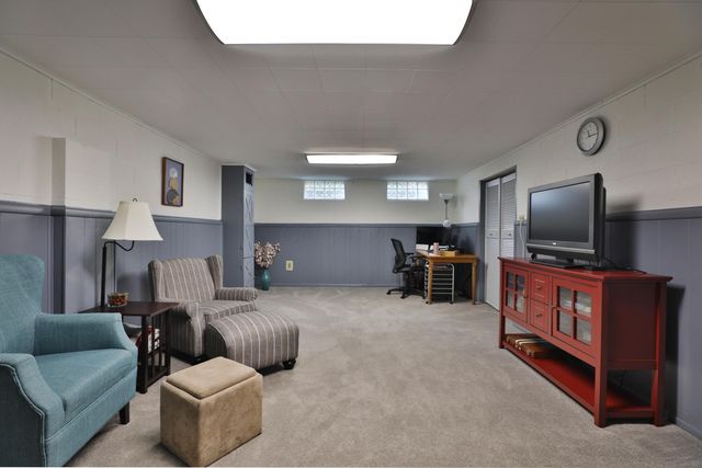 1064 Hillsdale Drive, Columbus, OH 43224