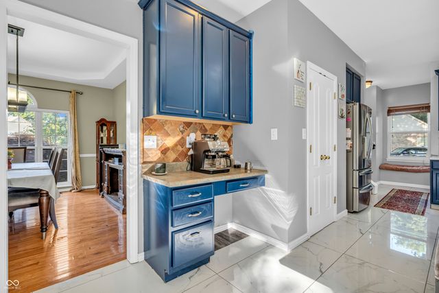 6374 Timberbluff Circle, Avon, IN 46123