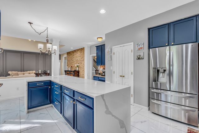 6374 Timberbluff Circle, Avon, IN 46123