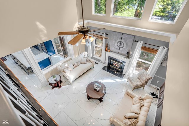 6374 Timberbluff Circle, Avon, IN 46123