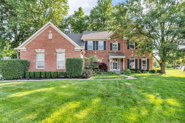 6374 Timberbluff Circle, Avon, IN 46123