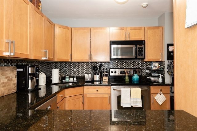 48 Coffey Street 1B, Boston, MA 02122