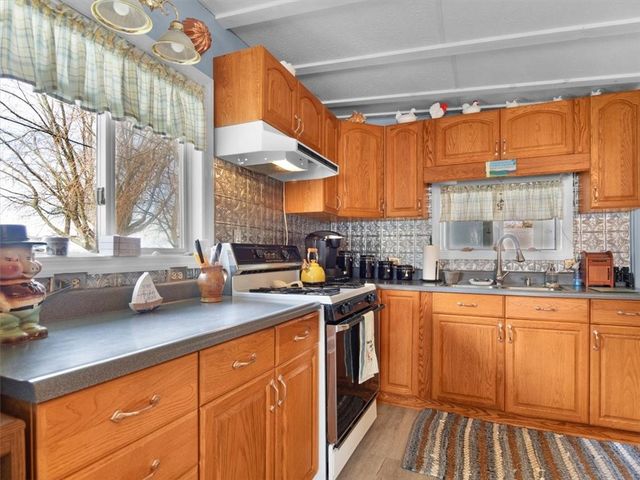 10340 Oregon Avenue, Wolcott, NY 14590