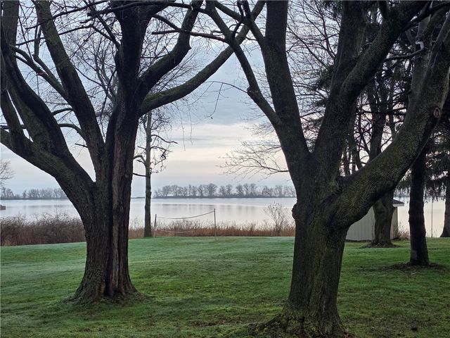 10340 Oregon Avenue, Wolcott, NY 14590
