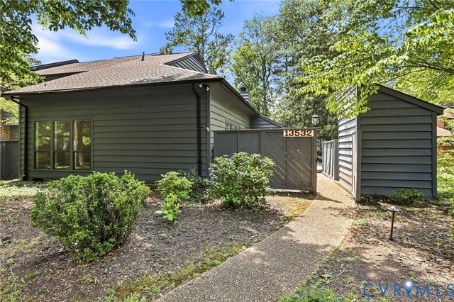 13532 Heathbrook Ter, Midlothian, VA 23112