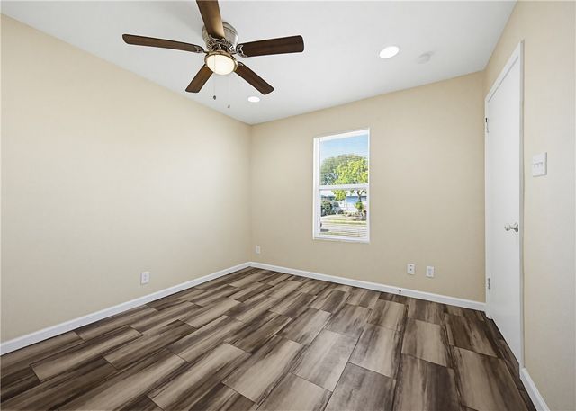 1721 Hickory Pl, Corpus Christi, TX 78416