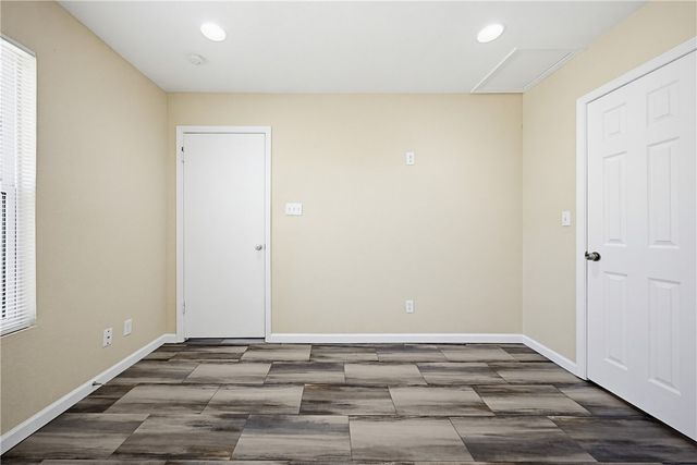 1721 Hickory Pl, Corpus Christi, TX 78416