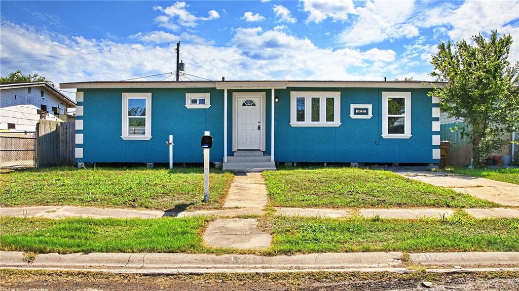1721 Hickory Pl, Corpus Christi, TX 78416