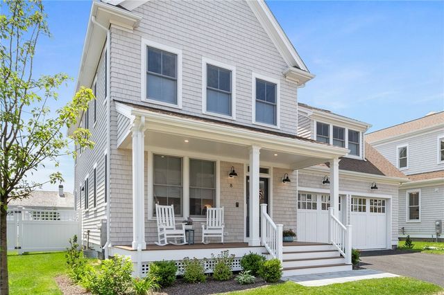 8 Lookout Lane, Portsmouth, RI 02871