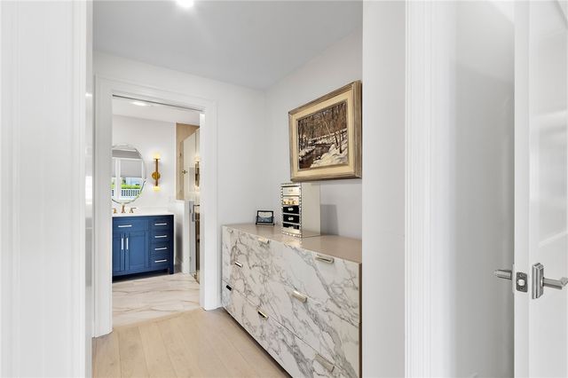 8 Lookout Lane, Portsmouth, RI 02871