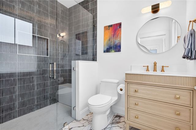8 Lookout Lane, Portsmouth, RI 02871