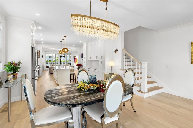 8 Lookout Lane, Portsmouth, RI 02871