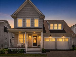 8 Lookout Lane, Portsmouth, RI 02871