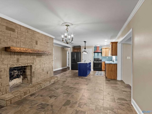 3825 Meadow Wood Circle, Guntersville, AL 35976