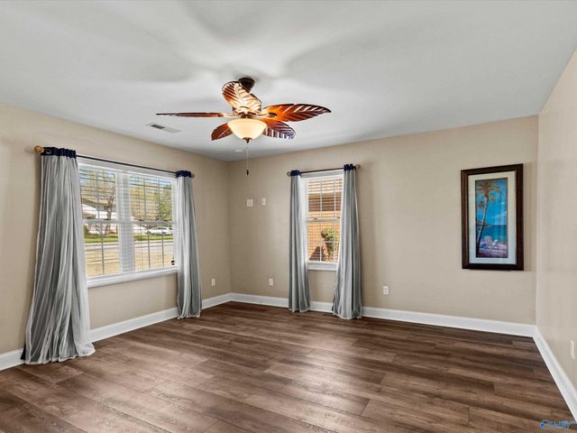 3825 Meadow Wood Circle, Guntersville, AL 35976