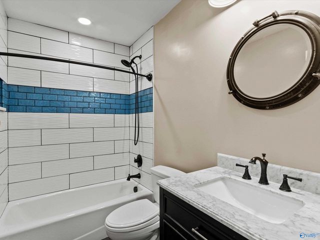 3825 Meadow Wood Circle, Guntersville, AL 35976