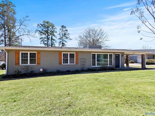 3825 Meadow Wood Circle, Guntersville, AL 35976