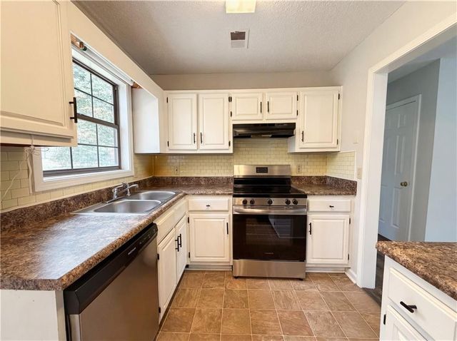 26 Lakeview Terrace, Dallas, GA 30132