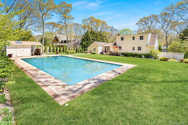 27 Summit Boulevard, Westhampton, NY 11977