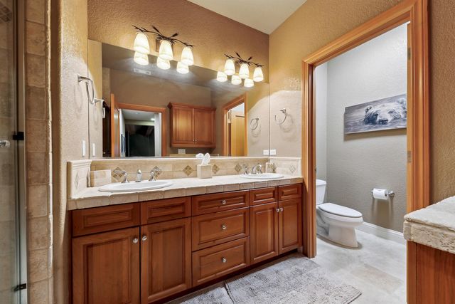 11898 Hope Court, Truckee, CA 96161