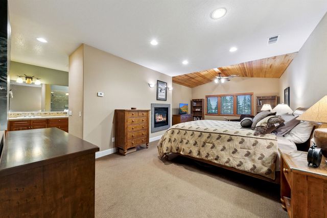 11898 Hope Court, Truckee, CA 96161