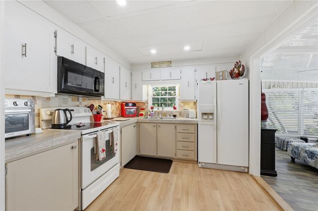 2100 KINGS HIGHWAY 394, Port Charlotte, FL 33980