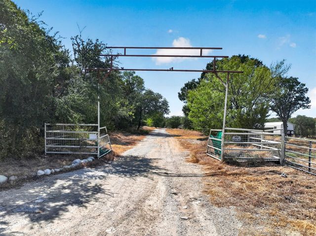 3860 Peak Road, Granbury, TX 76048