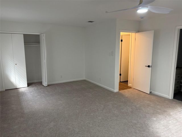 10510 School House LN, Austin, TX 78750
