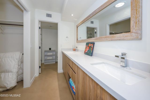 2791 W Casas Circle, Tucson, AZ 85742