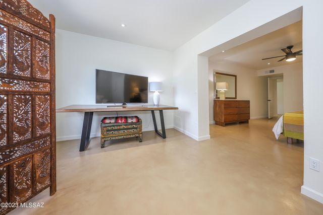 2791 W Casas Circle, Tucson, AZ 85742