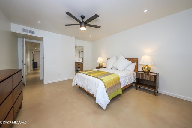 2791 W Casas Circle, Tucson, AZ 85742